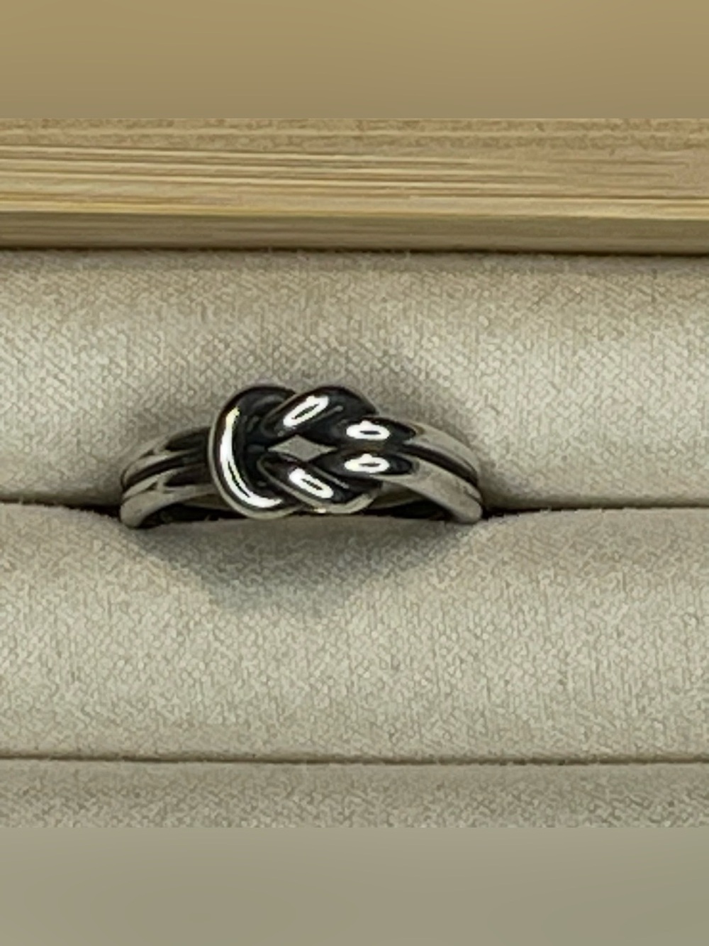 James Avery Retired Love Knot Sterling Silver Ring Size 7 - Check Photos -